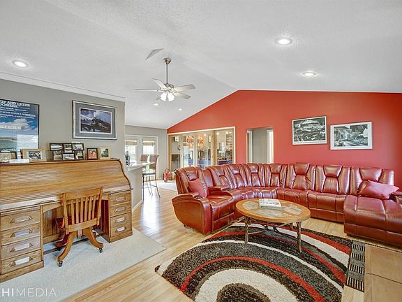 5th image of 508 W Vine St