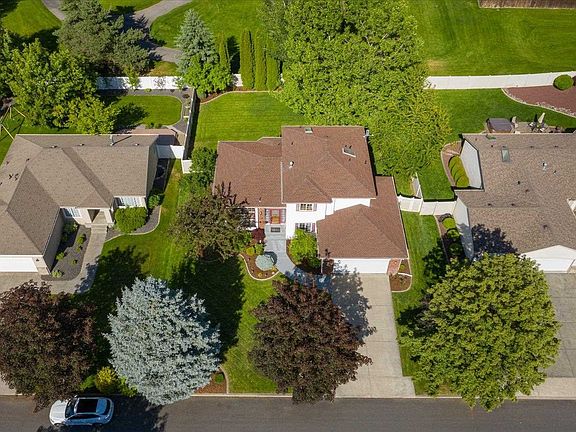 2nd image of 418 N Garry Dr