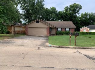835 W 23rd St N, Claremore, OK 74017