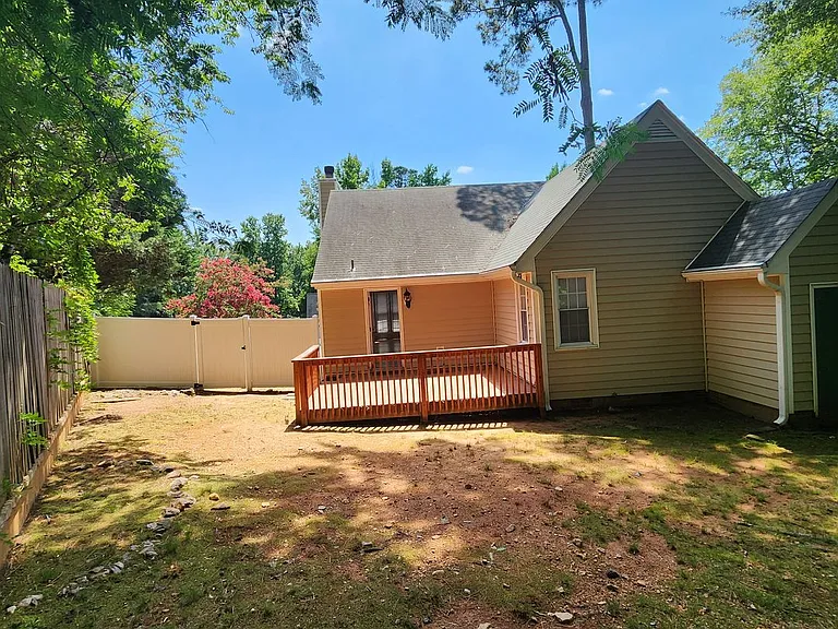 126 W Holding Ave — Photo 11