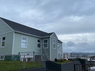 1309 SW Bay St, Newport, OR 97365