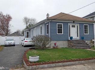 25 Elvin Ave, Penns Grove, NJ 08069