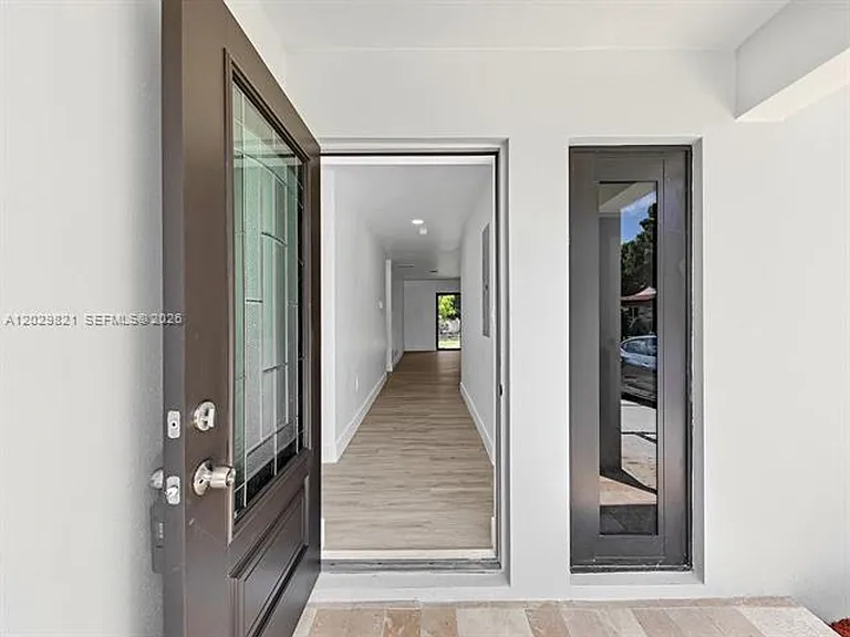 1804 SW 99th Ter #1804 — Photo 3
