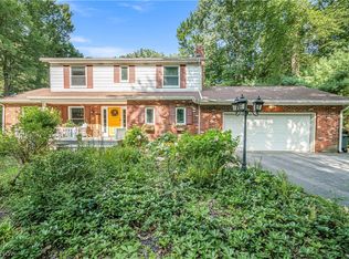 7263 Regal Dr, North Kingsville, OH 44030