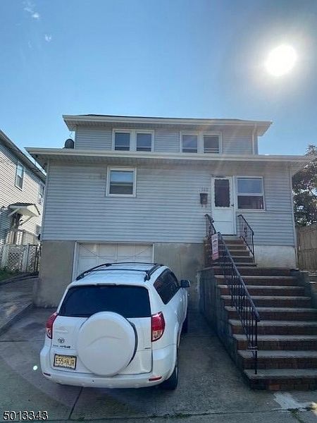 1st image of 358-360 Paxton St