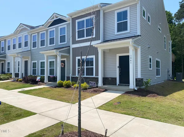 1841 Kauri Cliffs Dr, Fuquay Varina, NC 27526