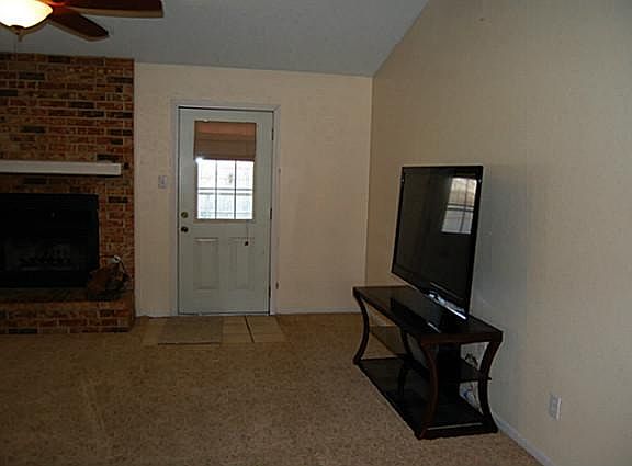 2nd image of 2508 La Paloma Dr