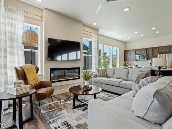 181 Silver Peak Loop #3, Carson City, NV 89701