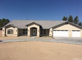 15380 Pohez Rd, Apple Valley, CA 92307