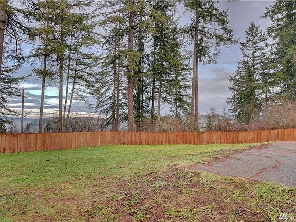 2nd image of 2018 Noble Ct SE