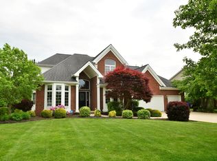 6379 Cloverleaf Cir, East Amherst, NY