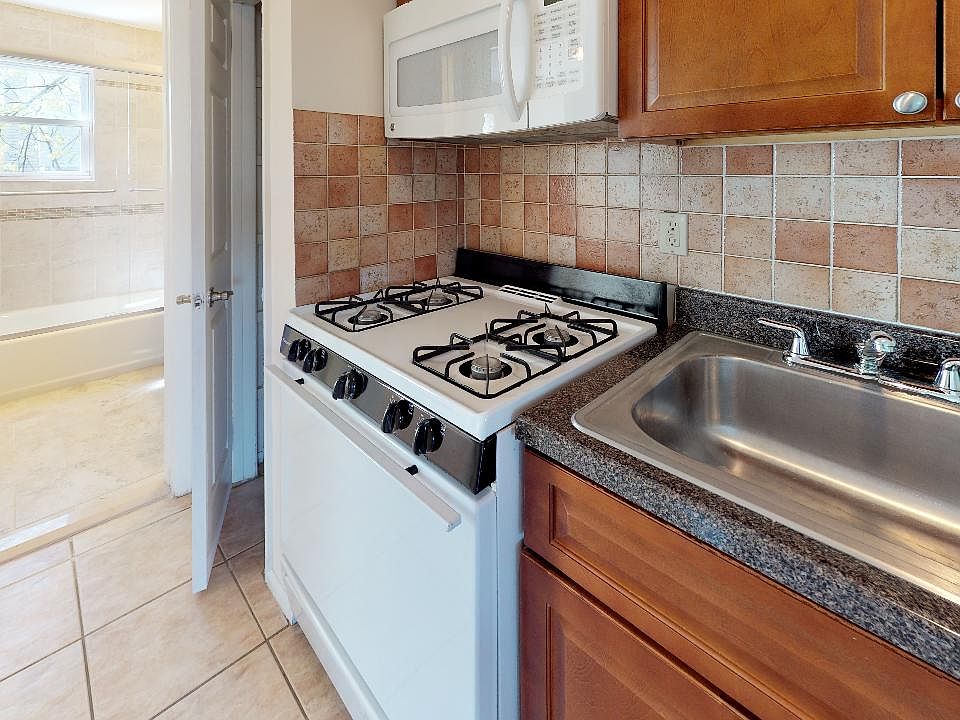 1st image of 114 Montgomery St APT A4