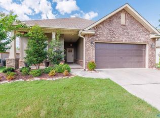 186 Summer Pointe Ln, Madison, AL 35757