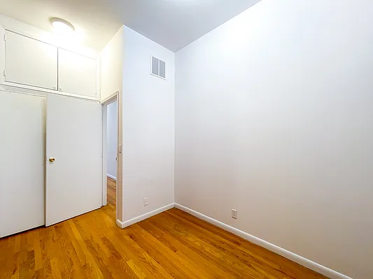 Rented by Compass | media 4