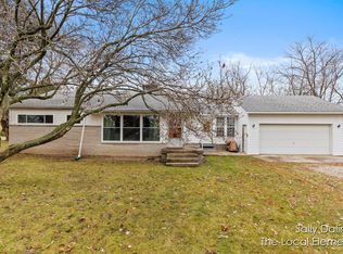 225 Ann St NE, Cedar Springs, MI 49319