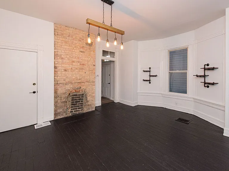 4160 Lakeman St — Photo 15