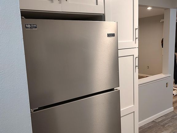 4th image of 1 Cambridge Sq APT F
