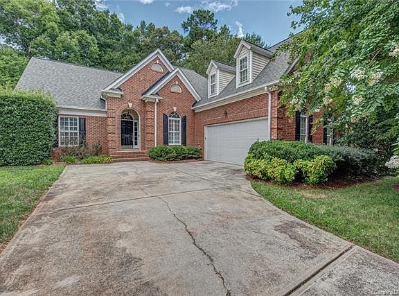 3rd image of 3497 Fieldstone Dr