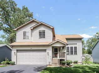 126 Ross Ave, South Elgin, IL 60177