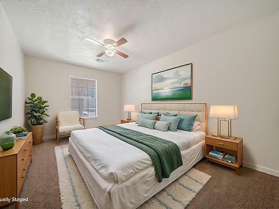 5th image of 1410 Parkside Dr
