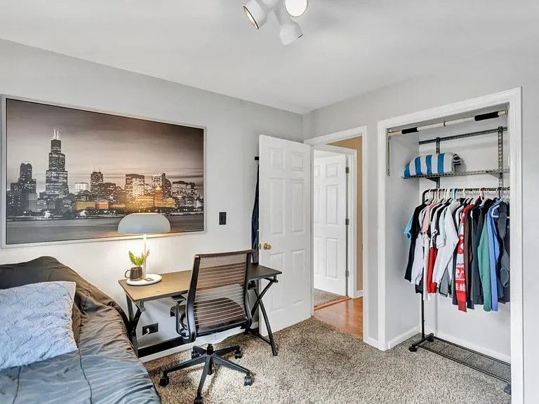 511 N Braintree Dr — Photo 18
