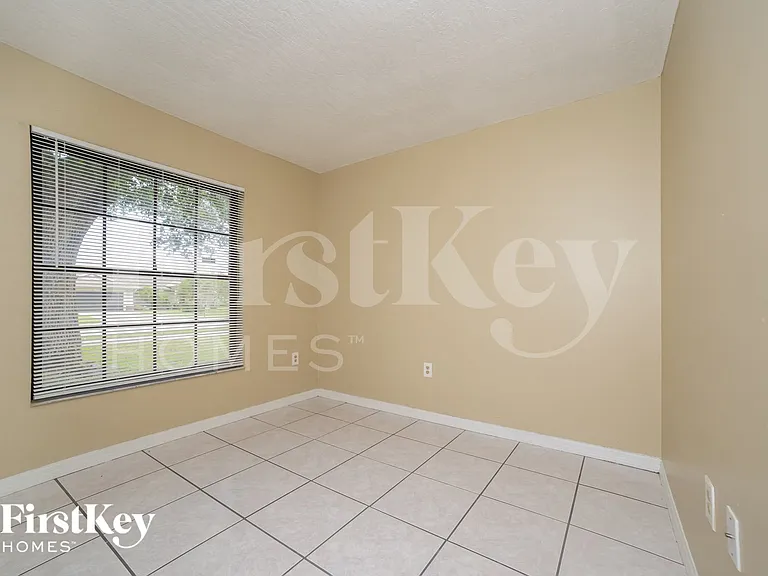 571 Degroodt Rd SW — Photo 12