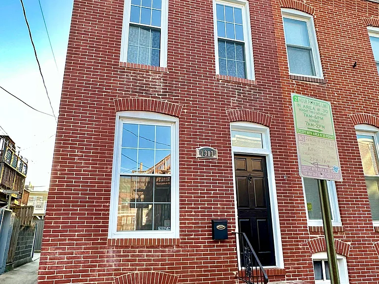 1301 Clarkson St — Photo 24