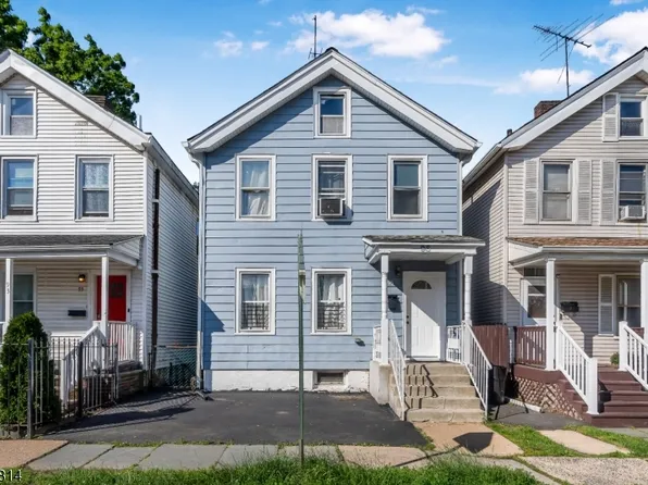 95 Hamilton St, East Orange City, NJ 07017