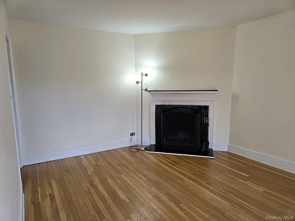 5th image of 6 Davis Avenue #A11
