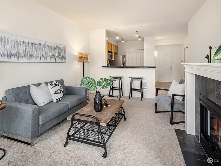 2901 NE Blakeley St #421 — Photo 13