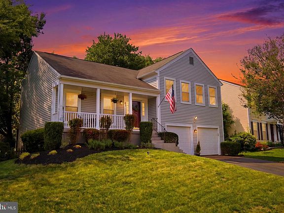 3rd image of 62 McPherson Cir