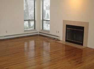 14 Linwood Rd S, Port Washington, NY 11050