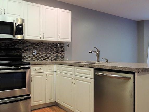 5th image of 21408 Westwood Dr