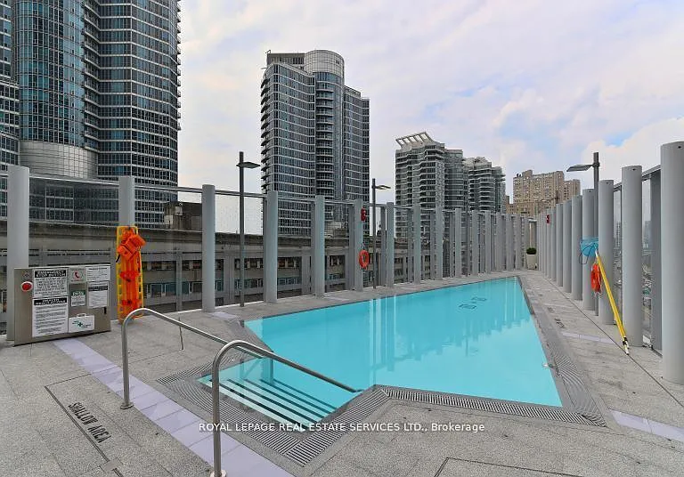 10 York St #5001 — Photo 18