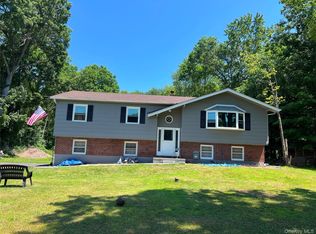 158 Sycamore Drive, New Windsor, NY 12553