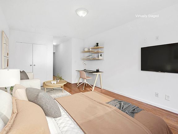 3rd image of 322 E 39th St APT 2C