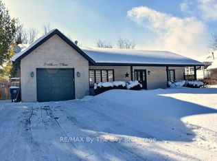 8 Azores Pl, Wasaga Beach, ON L9Z 1K9