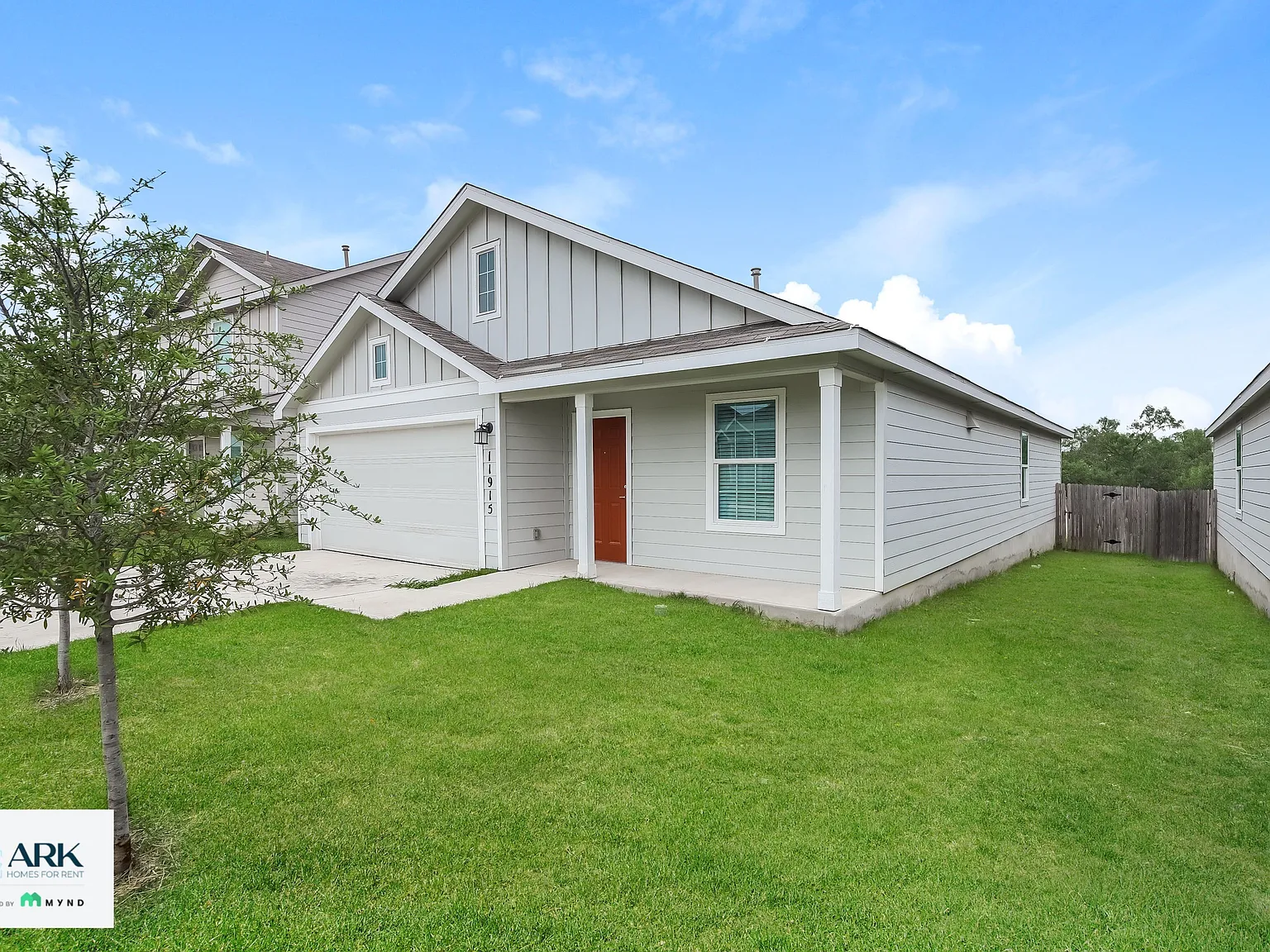 3 bed, 2.0 bath, 1474 sqft, $1,399 — Photo 1