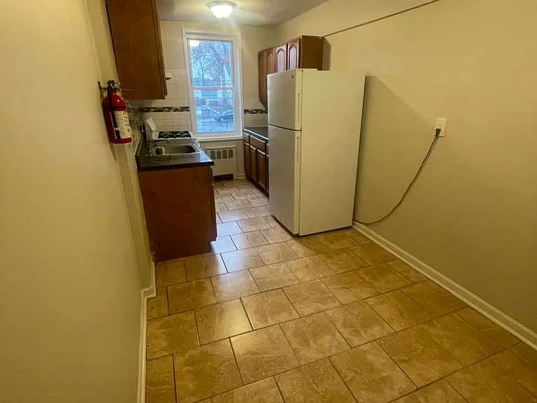 103 Chancellor Ave #12B — Photo 6