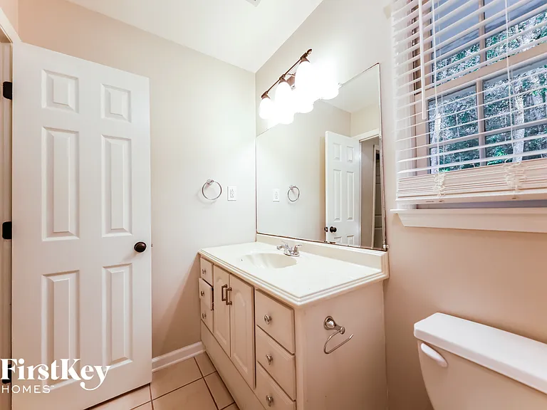 532 Russet Bend Dr — Photo 11