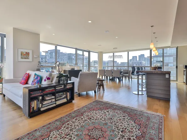 55 Stewart St #1026, Toronto, ON M5V 2V1