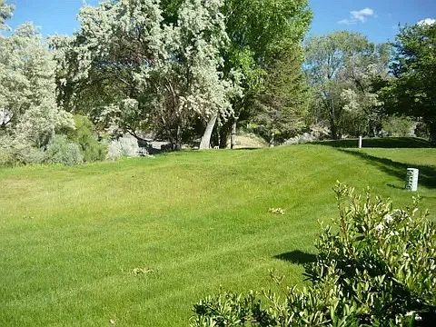 618 Meadow Green Ct SE — Photo 26