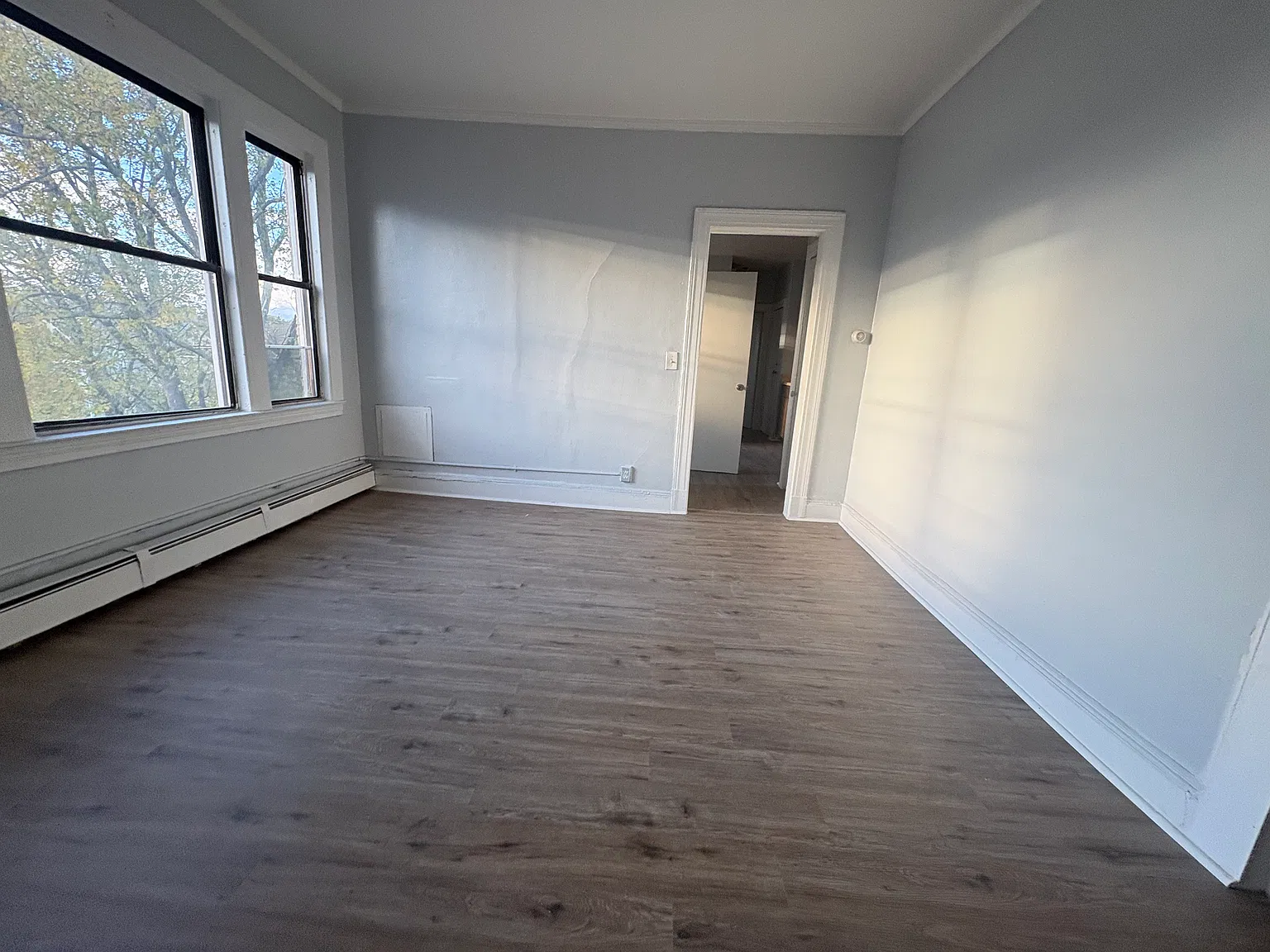 2 bed, 1100 sqft, $1,400 — Photo 2