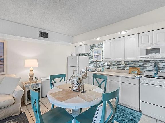 5th image of 3700 S ATLANTIC AVENUE #215