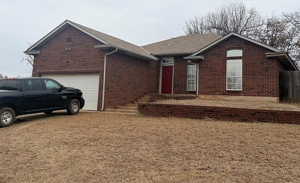 1st image of 912 Willis Way