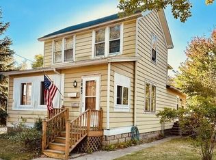 1843 Harrison Ave, Muskegon, MI 49441