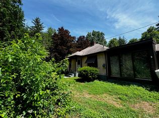 1706 Litchfield Rd, Watertown, CT 06795