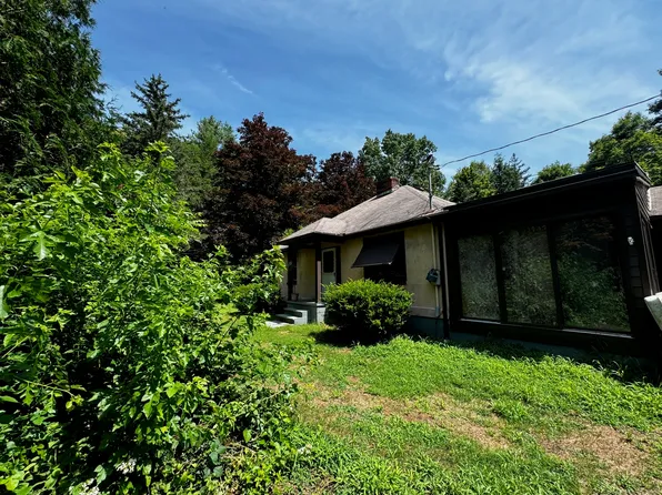 1706 Litchfield Road, Watertown, CT 06795
