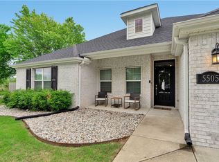 5505 W Poison Springs Dr, Fayetteville, AR 72704