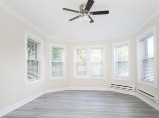 4200 N Clark St #3, Chicago, IL 60613